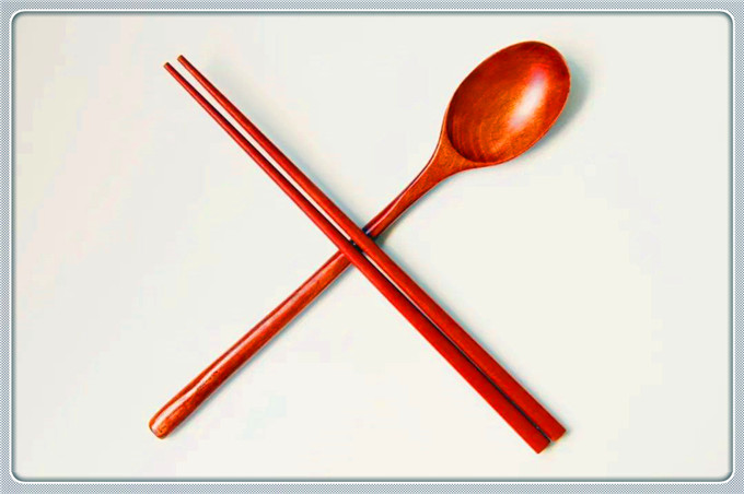 餐饮行业倡议推行公筷公勺 餐桌新风尚防疾病传播